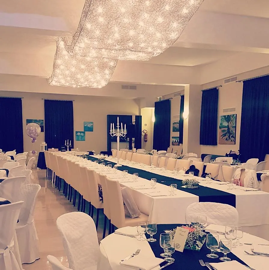 Hotel Pacla Avola 4*,