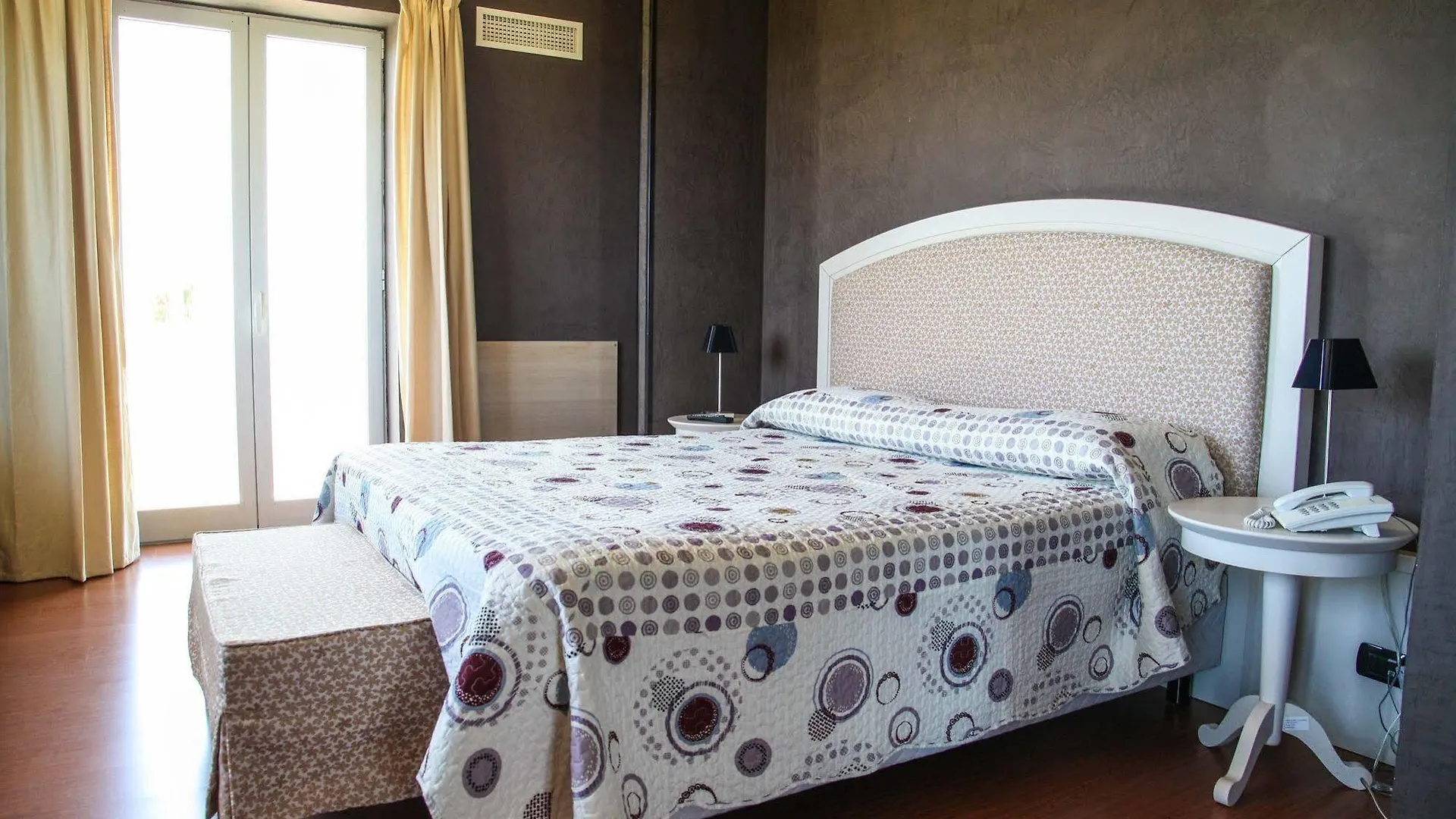 Hotel Pacla Avola