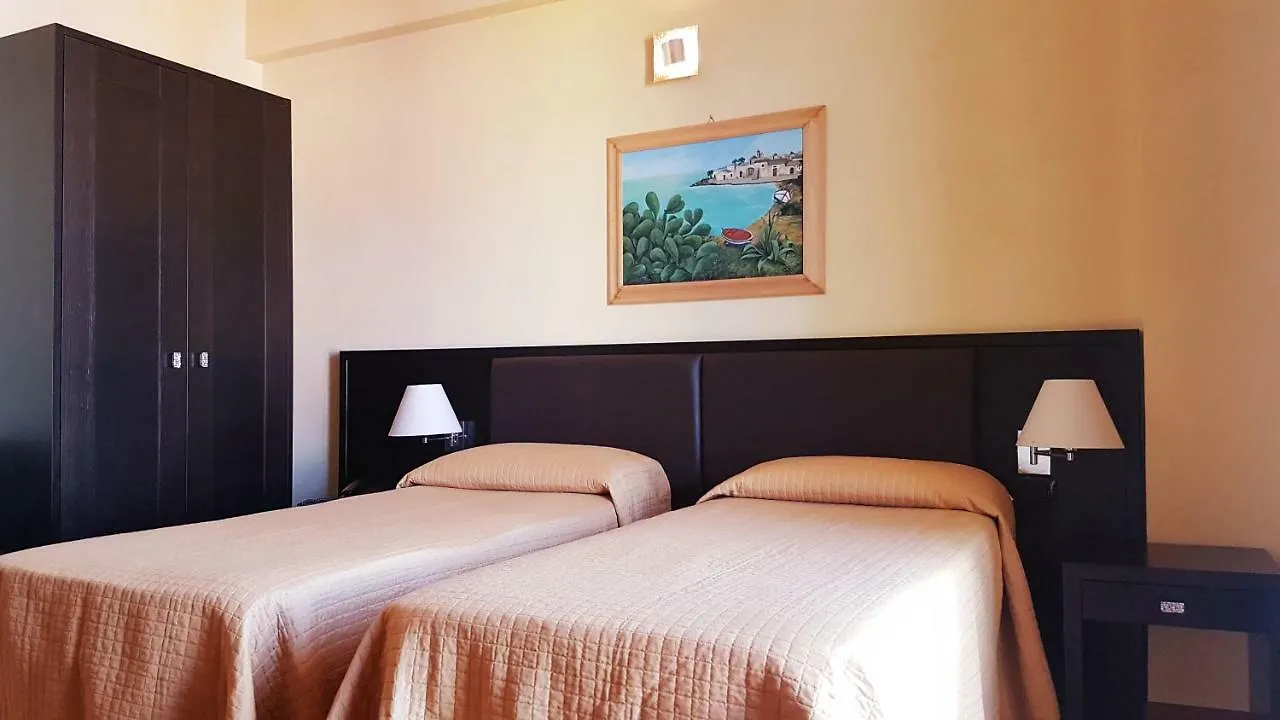 Hotel Pacla Avola
